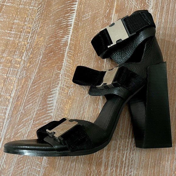 Manning Cartell Transformer Buckle strap block Heels - Picture 7 of 15